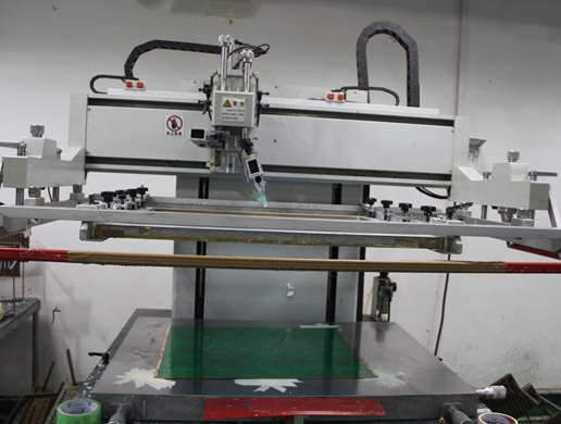 Automatic screen printing machine